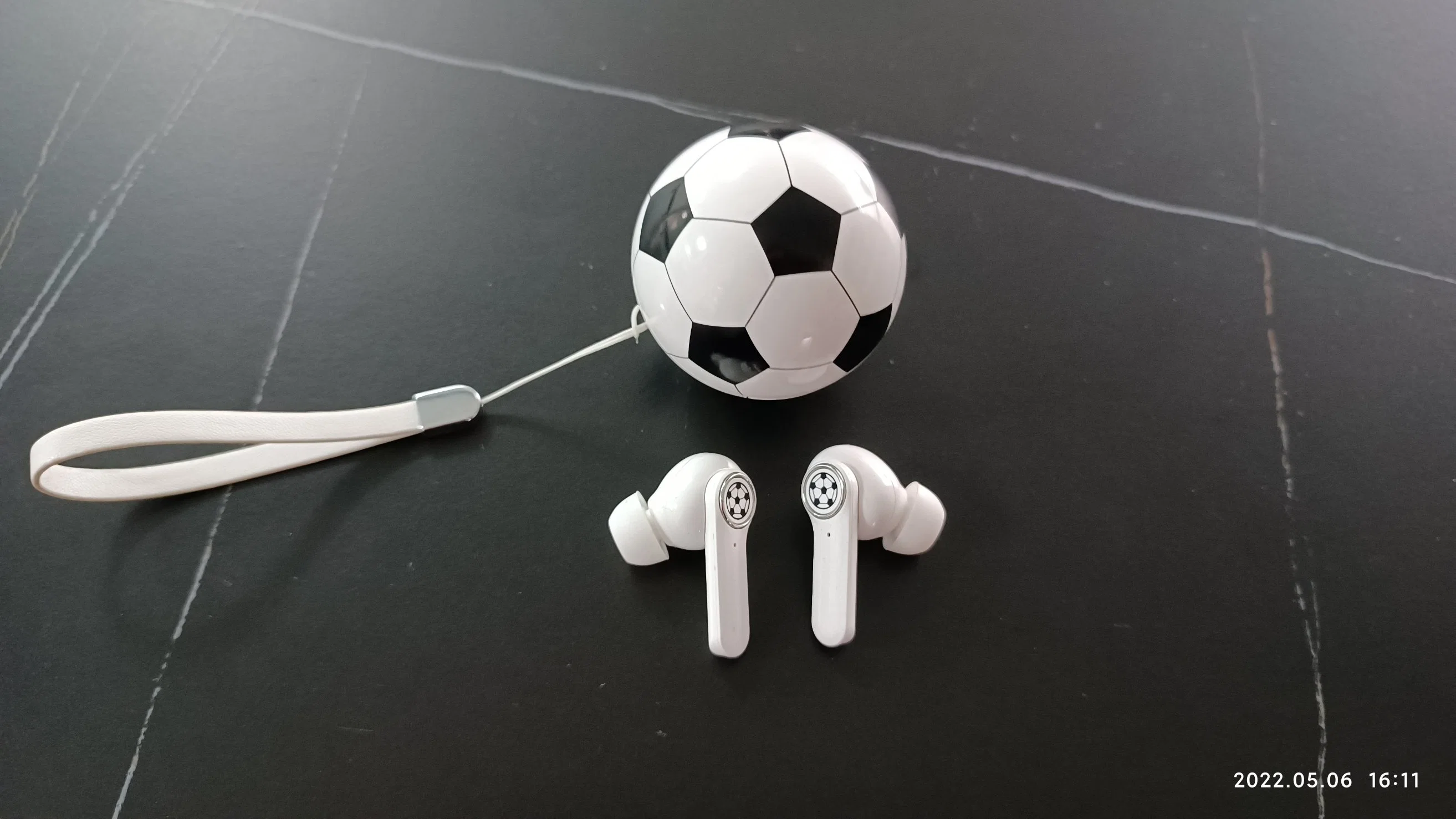 Gift Item Football Basketball Design Tws Games Model True Stereo Audifonos Wireless Earphone