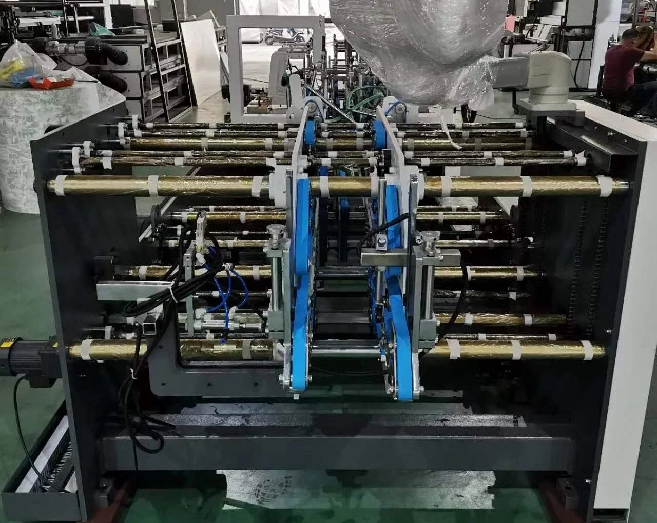 Geschenk Kfc Faltung Halbautomatische Ordner Gluer Deckel Papierbecher Formmaschine mit gutem Service