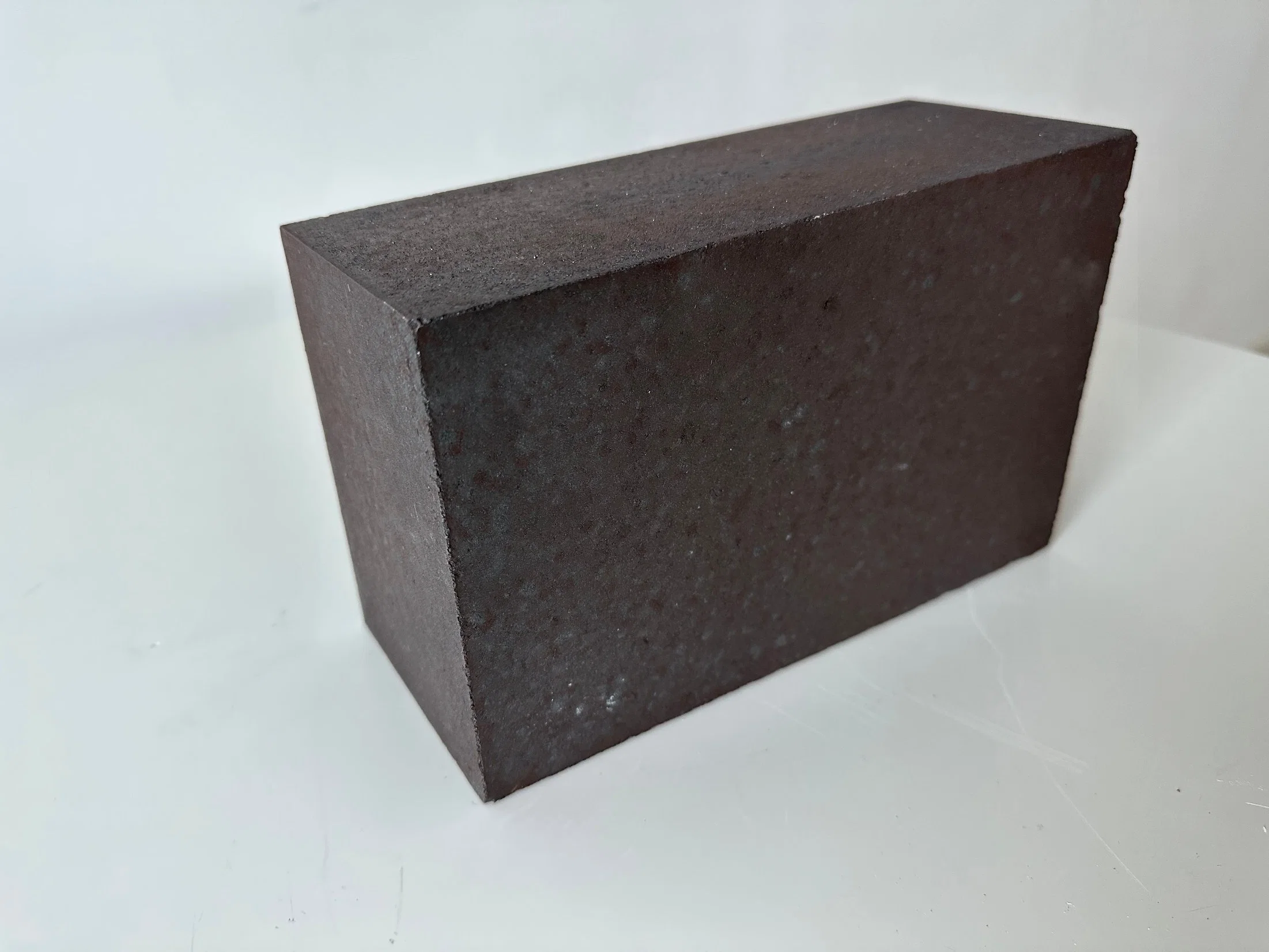 Good Stability Refractory Fused Rebonded Magnesia Chrome Brick