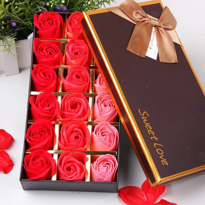 18pcs Regalo de flores de rosas eternas para regalos de San Valentín