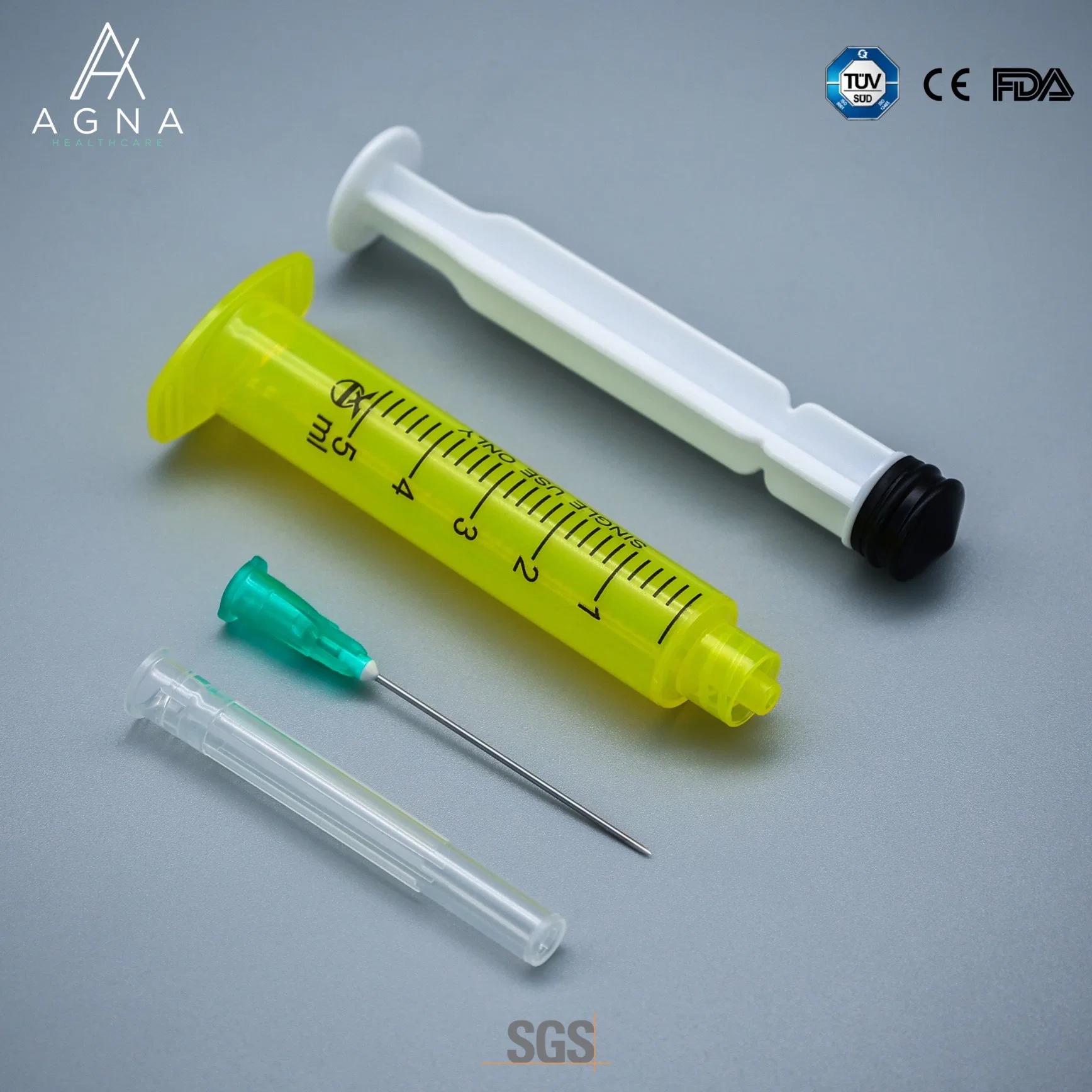 Medical Disposable Lightproof Syringe Luer Lock 5 Ml with or Without Needle with CE and ISO