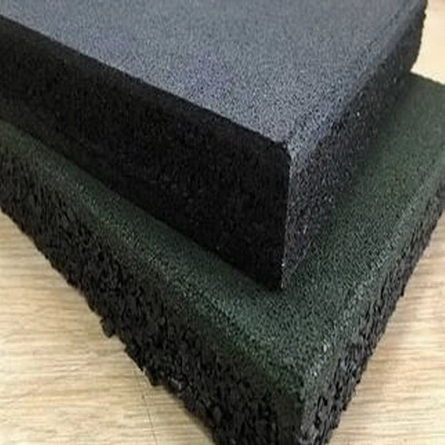 10mm Thickness Fitness Equipment Gym Rubber Flooring in Qingdao