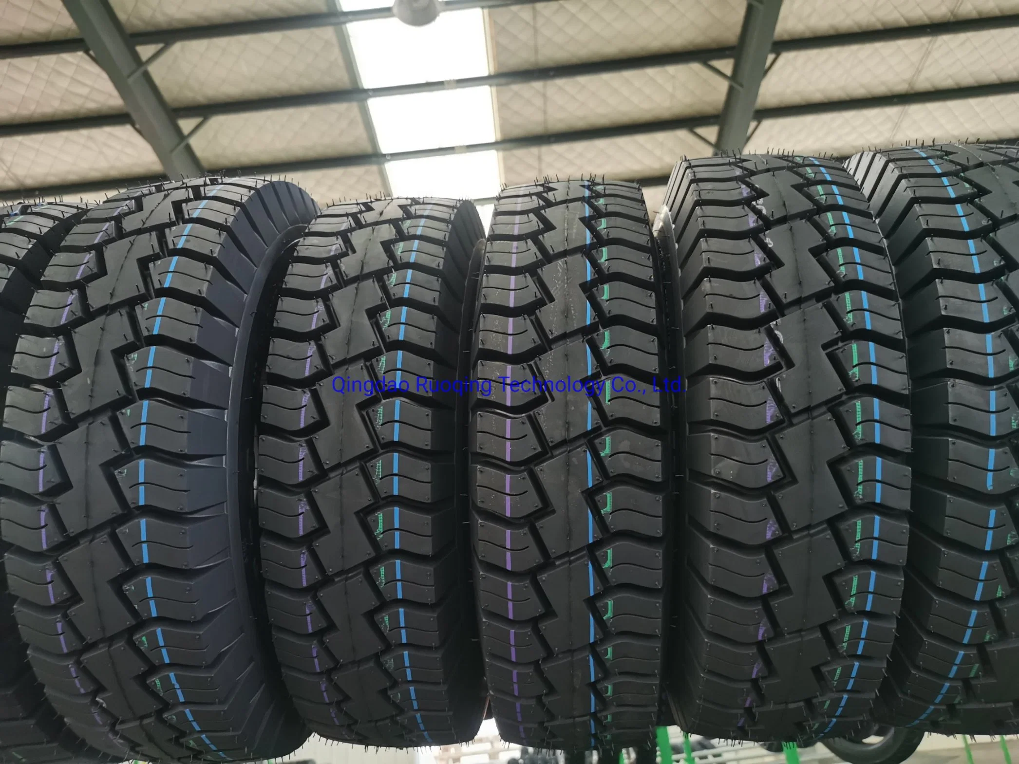 110/90-17 Tl Factory Tubeless 40%-55% Rubber Color Black Motorcycle Customizable Tyre/Tire