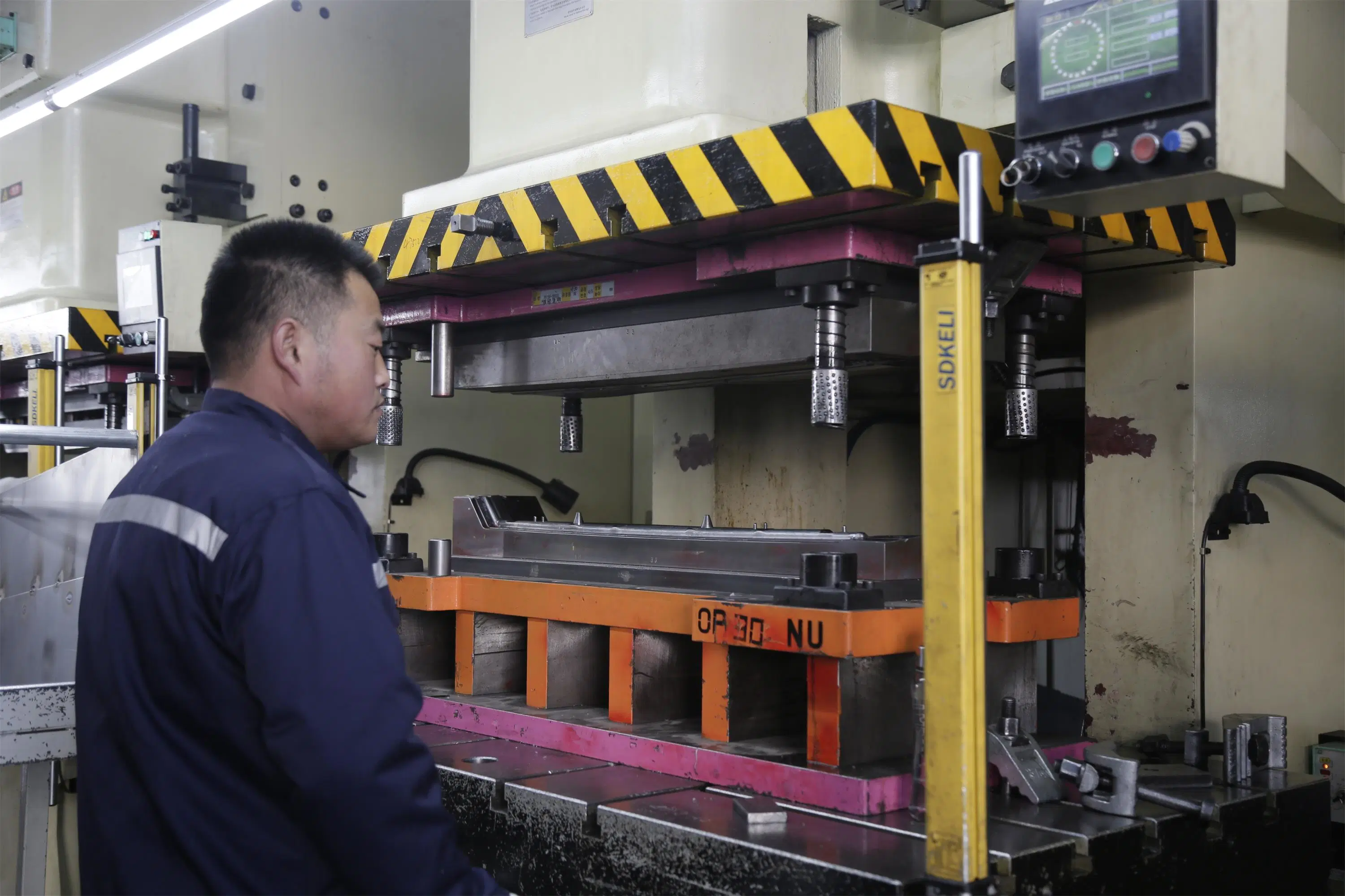 Professional Custom Auto Body Parts Stamping Press Mould Making