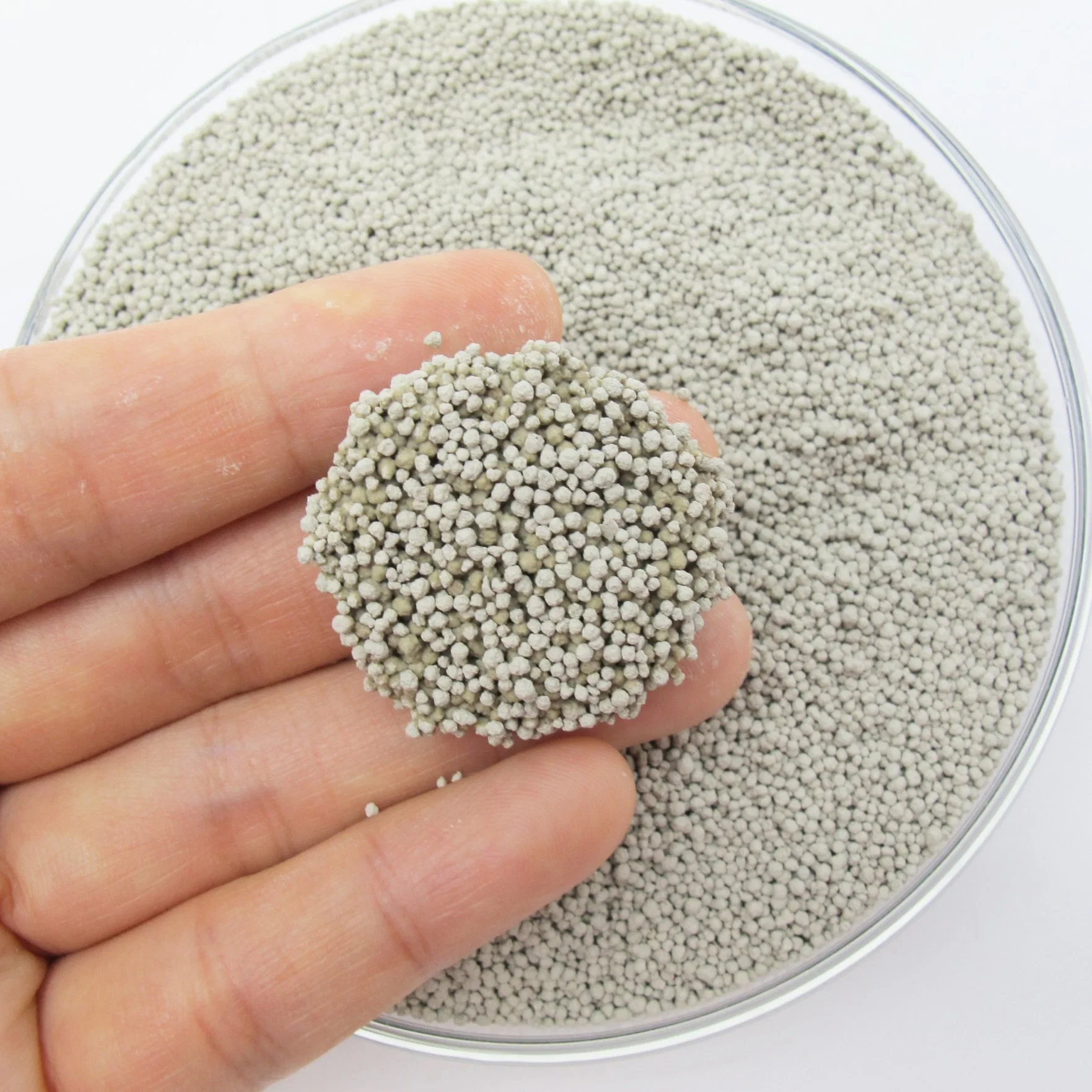 Natural Wholesale 1-2mm Easy Cleaning Spherical Miller Bentonite Cat Litter Pet Supply