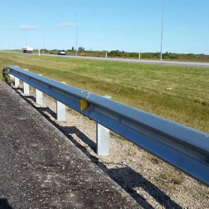 Roadway Traffic Safe Road Defenses Corrugated W Beam Highway Guard Rail