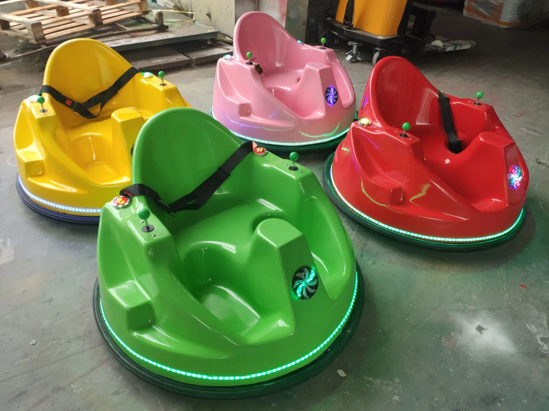 Amusement Park Game Kids Zone Ride on Electric Bumper Cars for Children