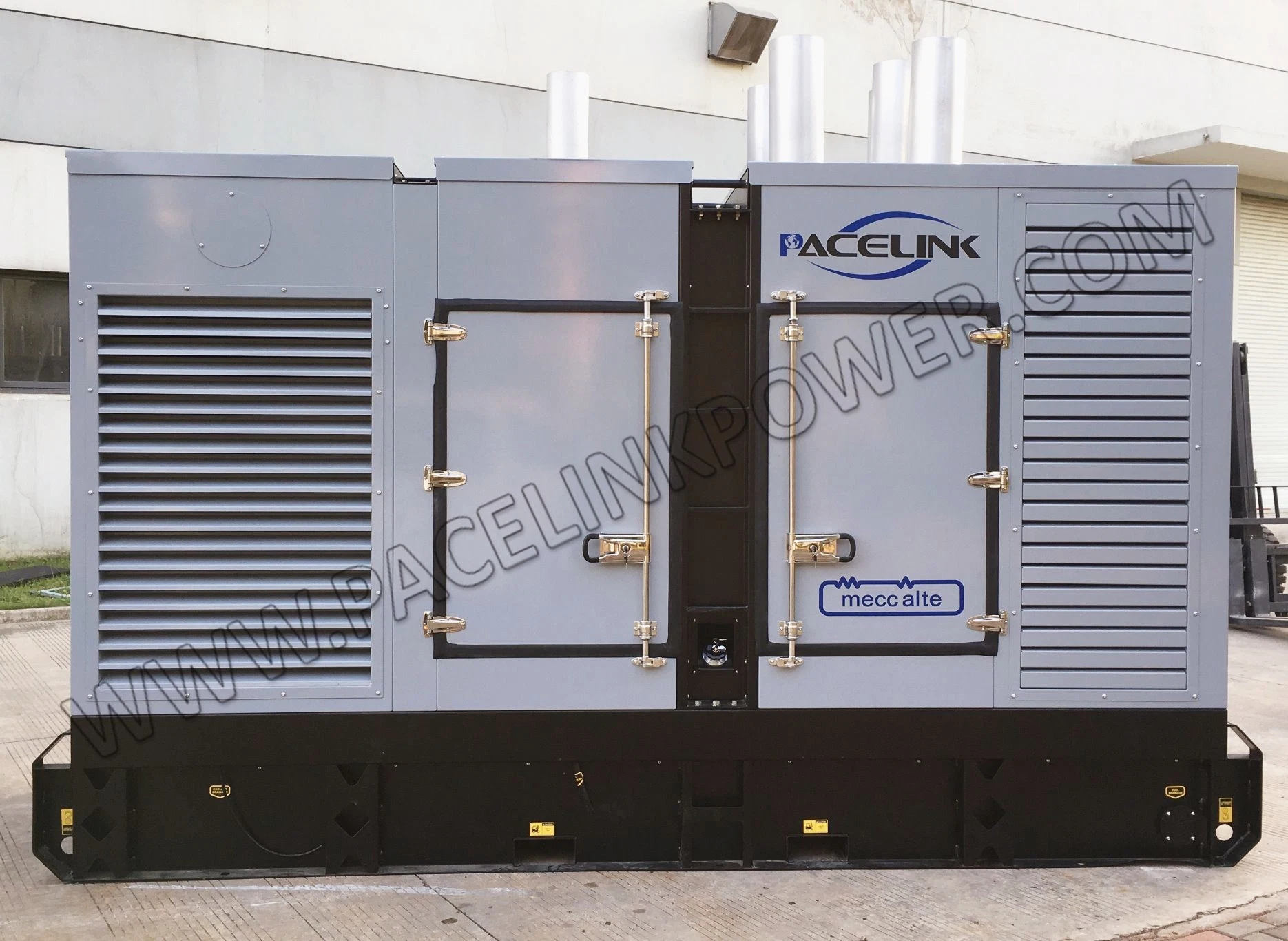 313 kVA 313kVA Cummis Powered super silencioso gerador a diesel com marcação CE/ ISO