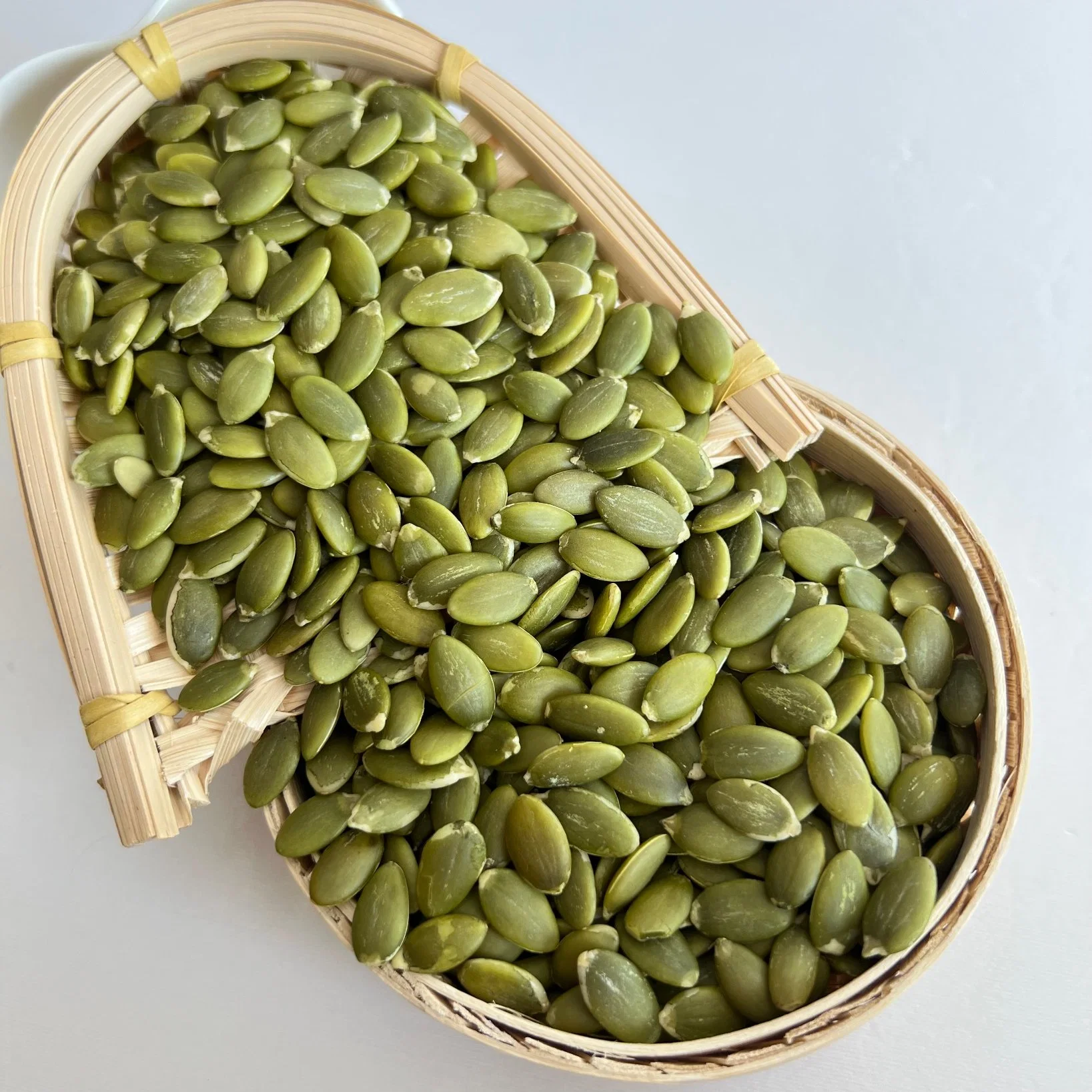 Newest Crop Wholesale/Supplier Factory Supply Shine Skin Pumpkin Seeds Kernel