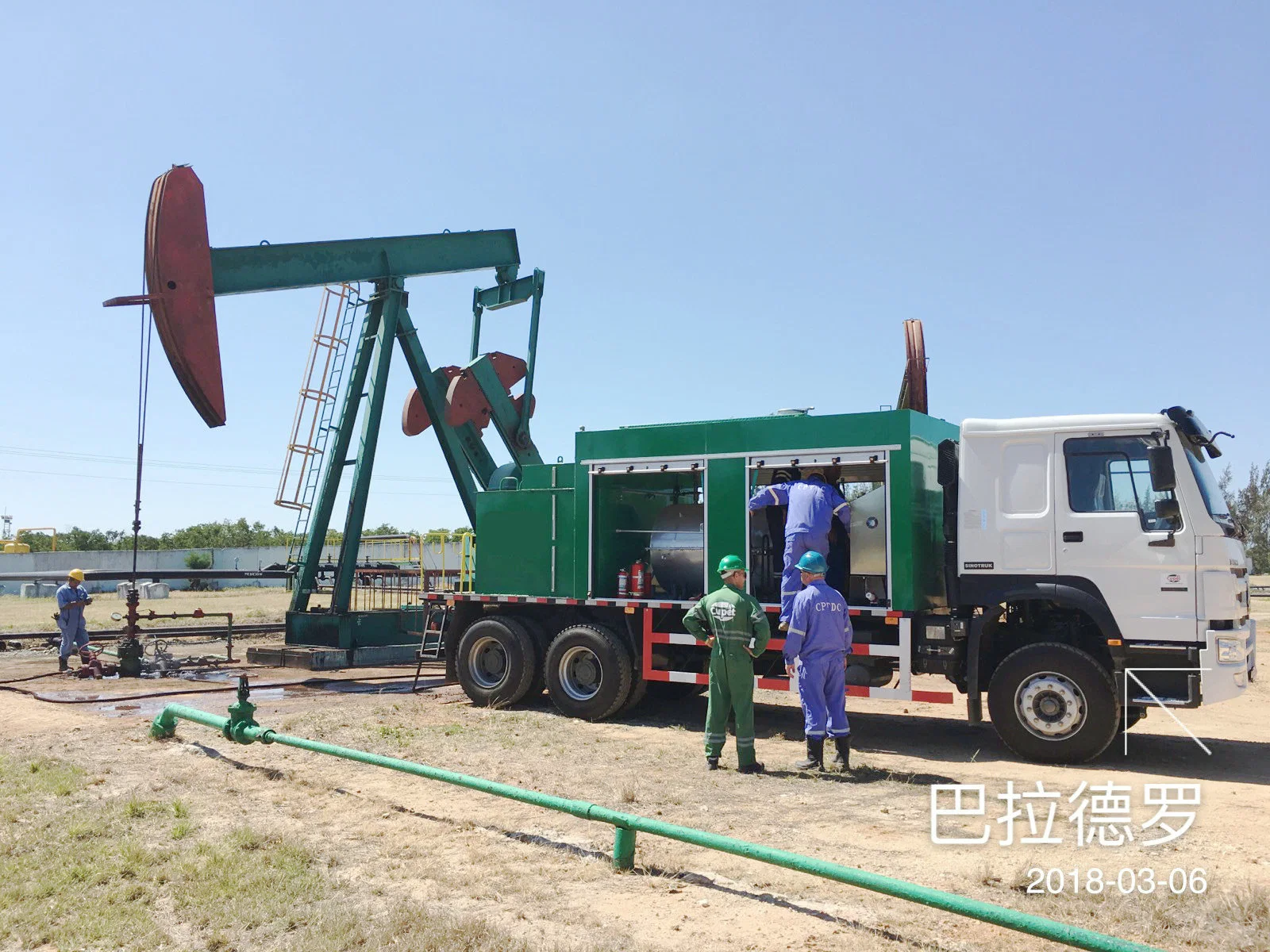 Para Cuba China Lparafina Removal Truck Mobile caldeira gerador de vapor Equipamento de petróleo da unidade para o revestimento da tubagem de lavagem
