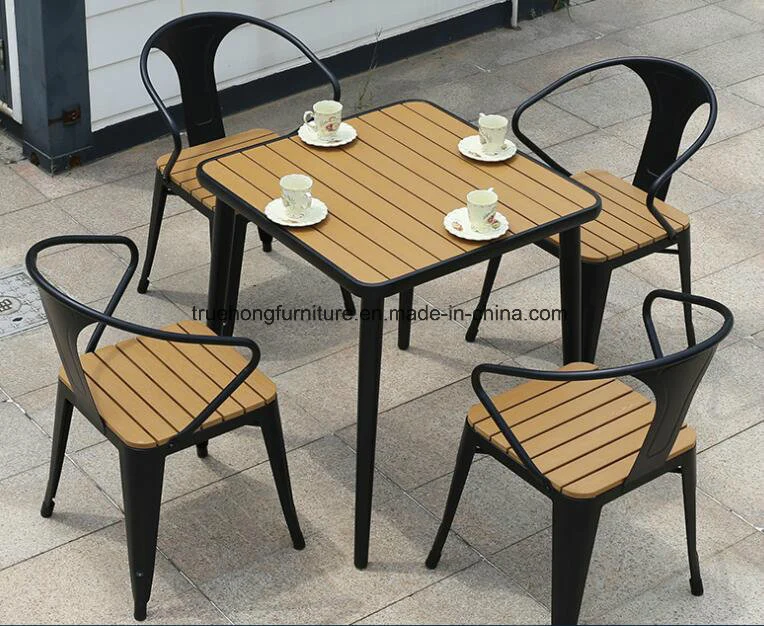 Plastic Wood Outdoor Furniture PE Outdoor Furniture Rattan Outdoor Furniture Garden Plastic Wood Table