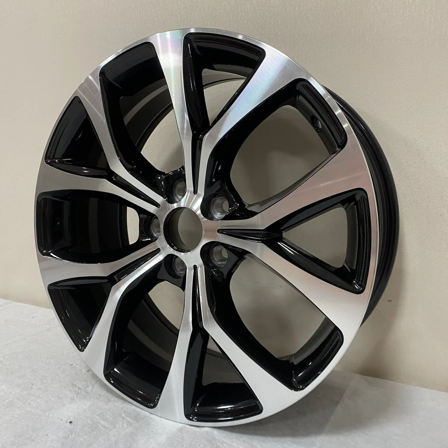 New Alloy Wheel 18 Inch Automobile Rim Passenger Car Wheels Alloy Rims 18*7.0 Wheels 5*108