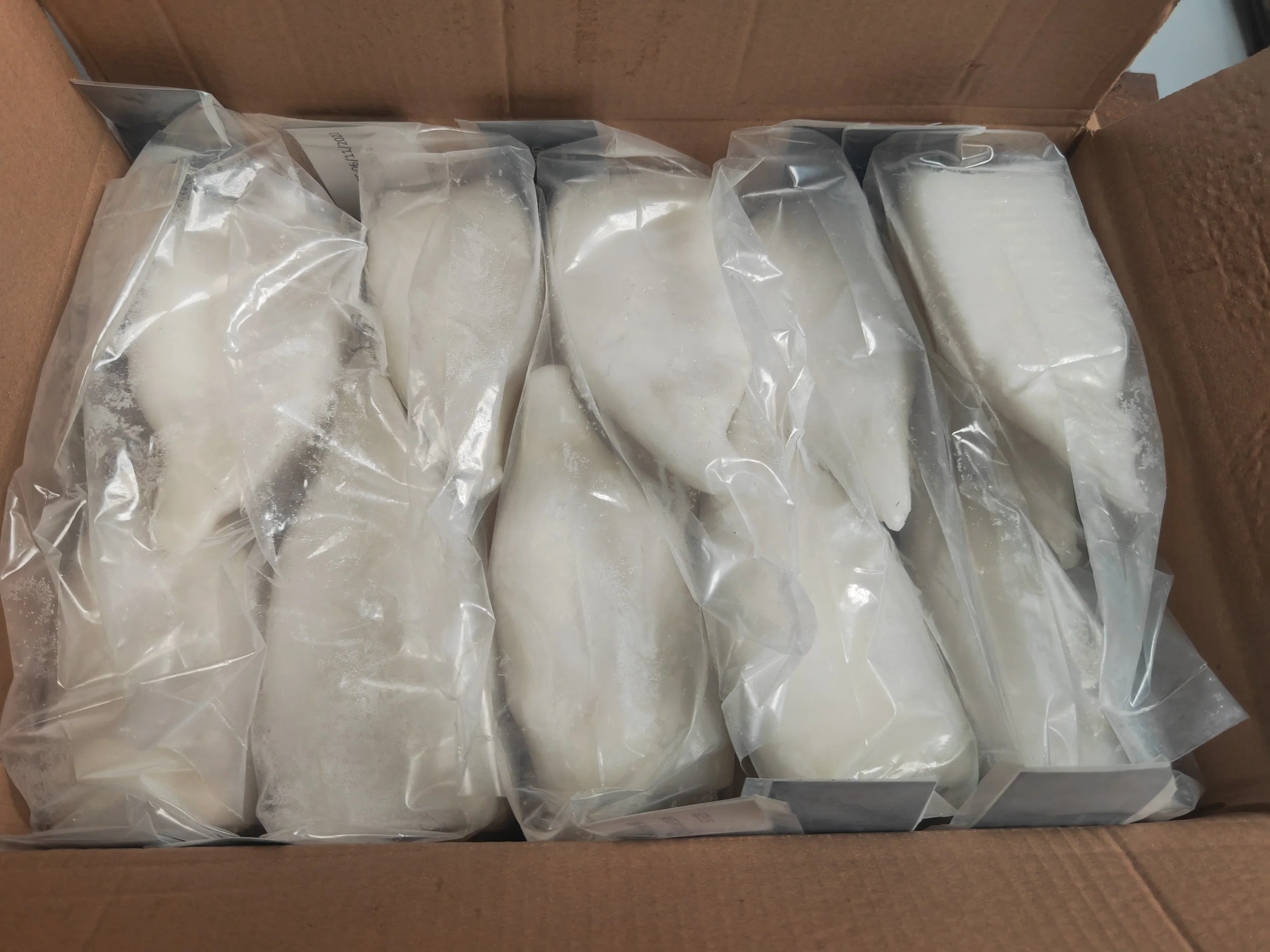 Frozen Illex Squid Tube, /Gigas Squid Tube/ Giant Squid Tube/Peru Squid Tube/Calamari/ Calamar/ Pota/Seafood/Sotong