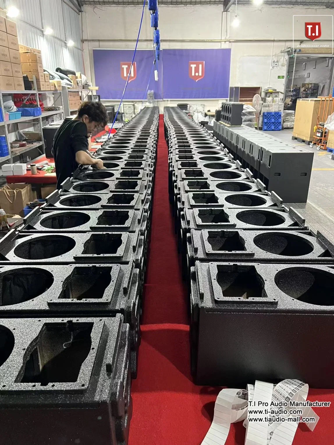 China Fabricação Passive Pro Audio 3 Caminho Dual 15 Polegadas Matriz de linha de altifalantes do sistema para concertos