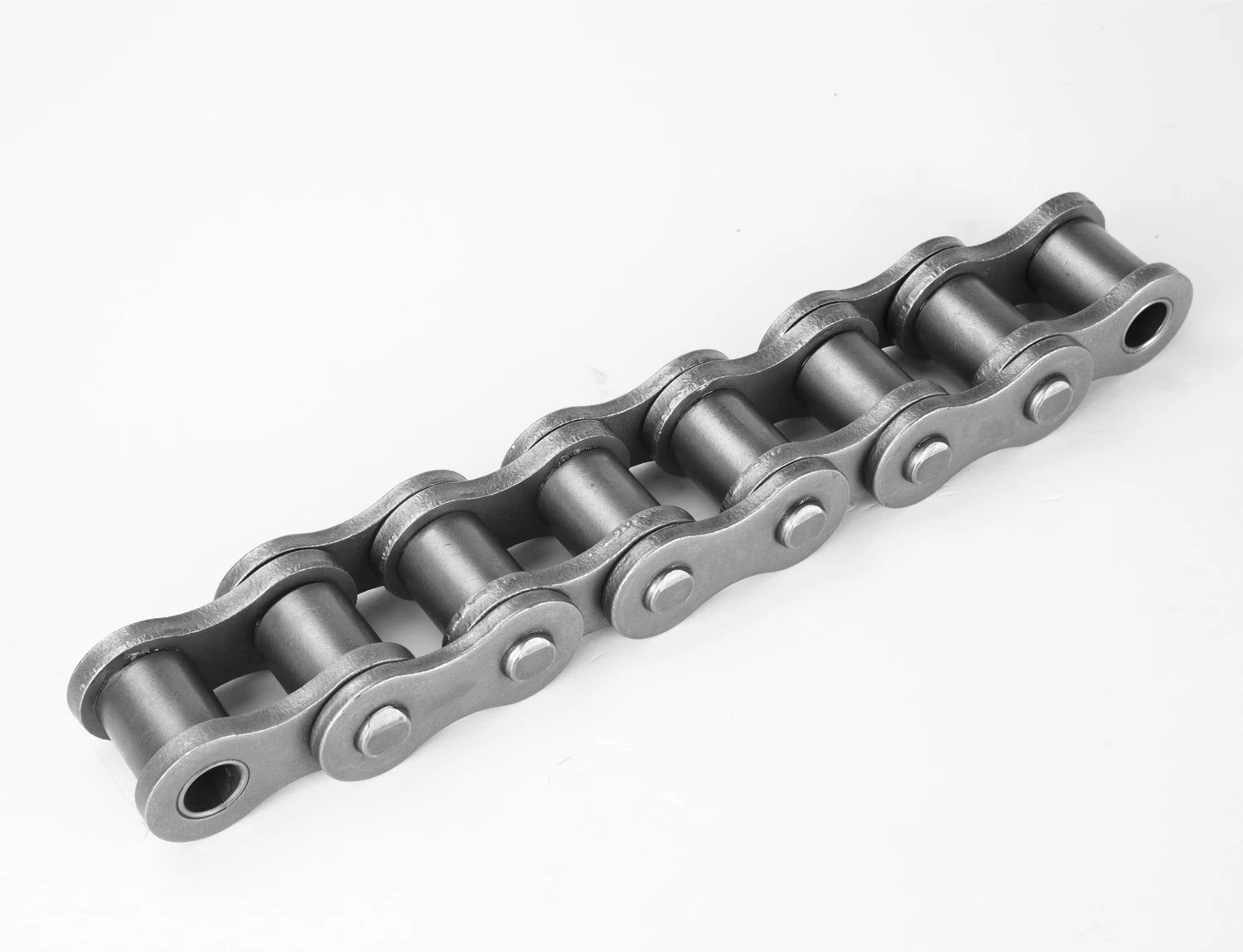 Short-Pitch 04c Precision Non-Standard Driving Roller Chains in Alloy/Carbon Steel/Stainless Steel