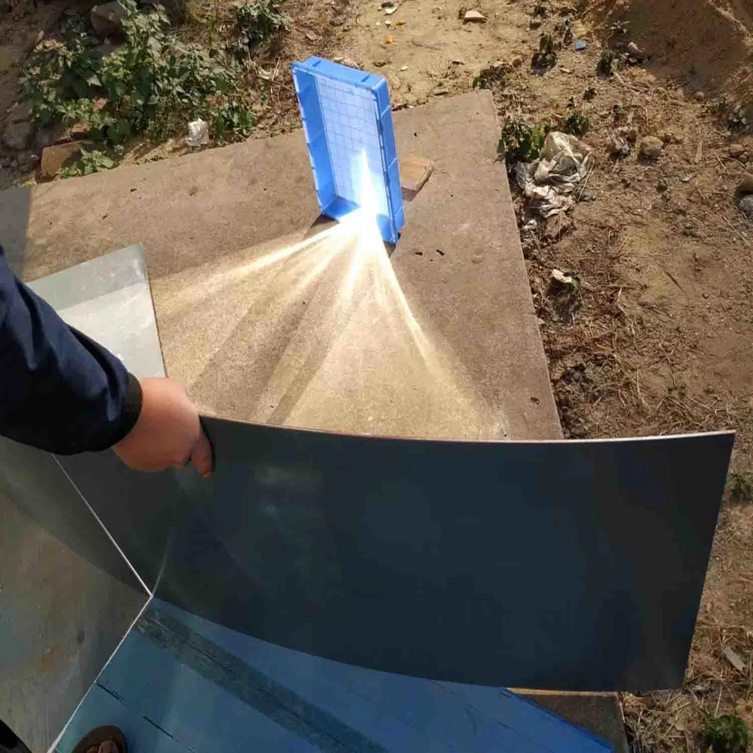 1.1/2/3.2/4mm Low Iron/Csp Solar Mirror/AGC/High Reflective/93-94%/Chemical/Chemically Tempered/Sliver/Linear Fresnel Flat/Bend/Bending/Parabolic Glass Mirror