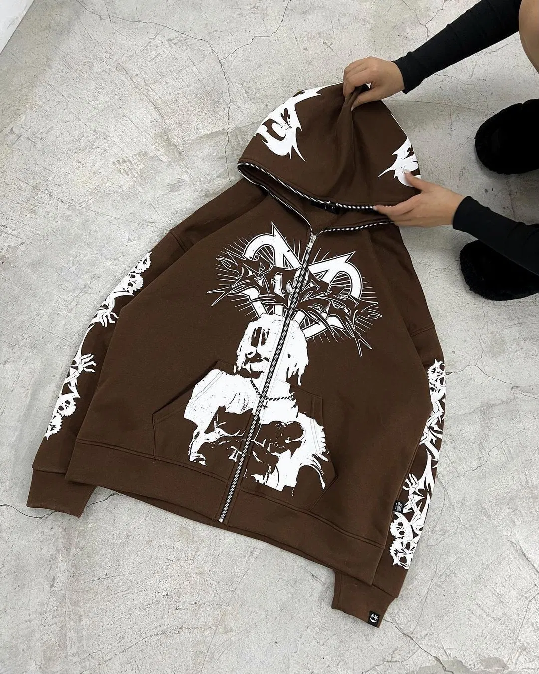 New 2023 High Quality Low MOQ OEM Custom Logo Functional Hip Hop Full Zip up Hoodie with Horns