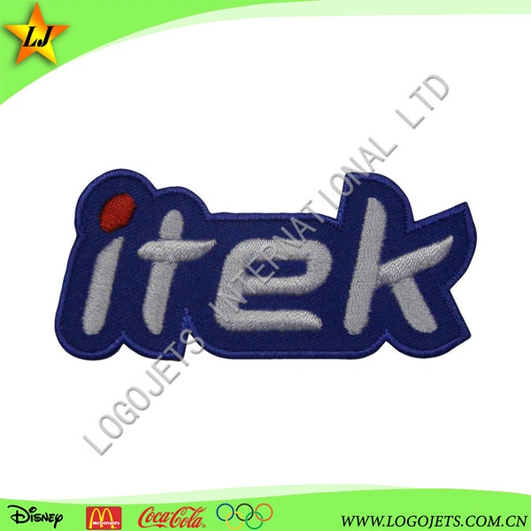 China Manufacturer Hot-Selling 3D Effect Beautiful Design Clothing Embroidery Patch