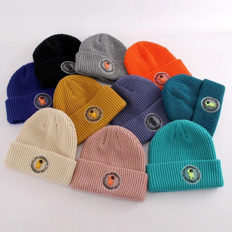 Wholesale New Style Astronaut Logo Knitted Beanie Hat for Warm