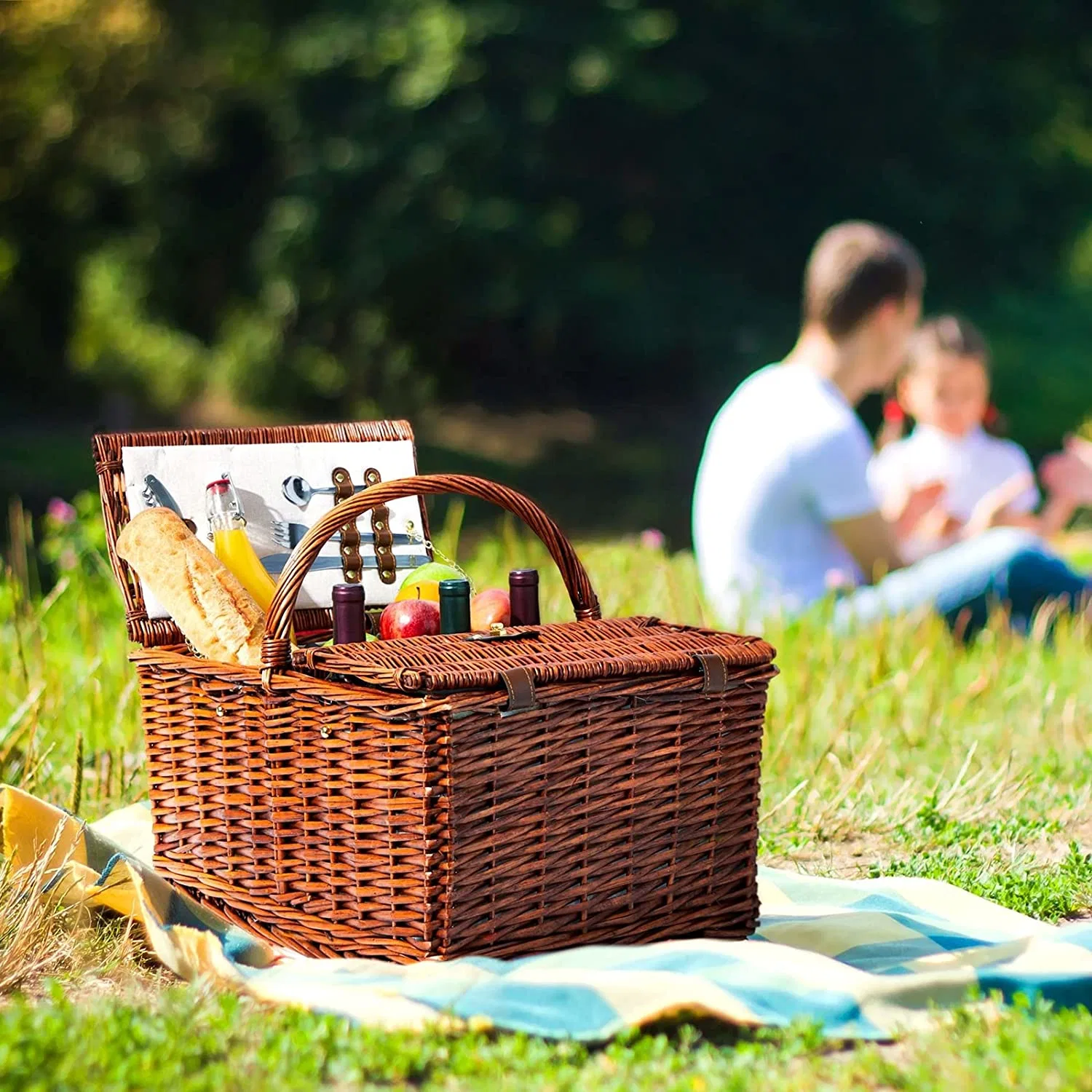 Großhandel natürliche handgefertigte Rattan Wicker Picknick-Korb für Camping draußen