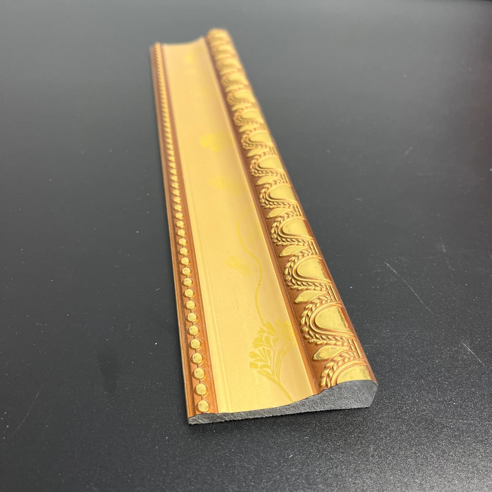 Experienced Manufacturer Supply Gold Fancy Design Decorative Plastic Ceiling Design Moulding