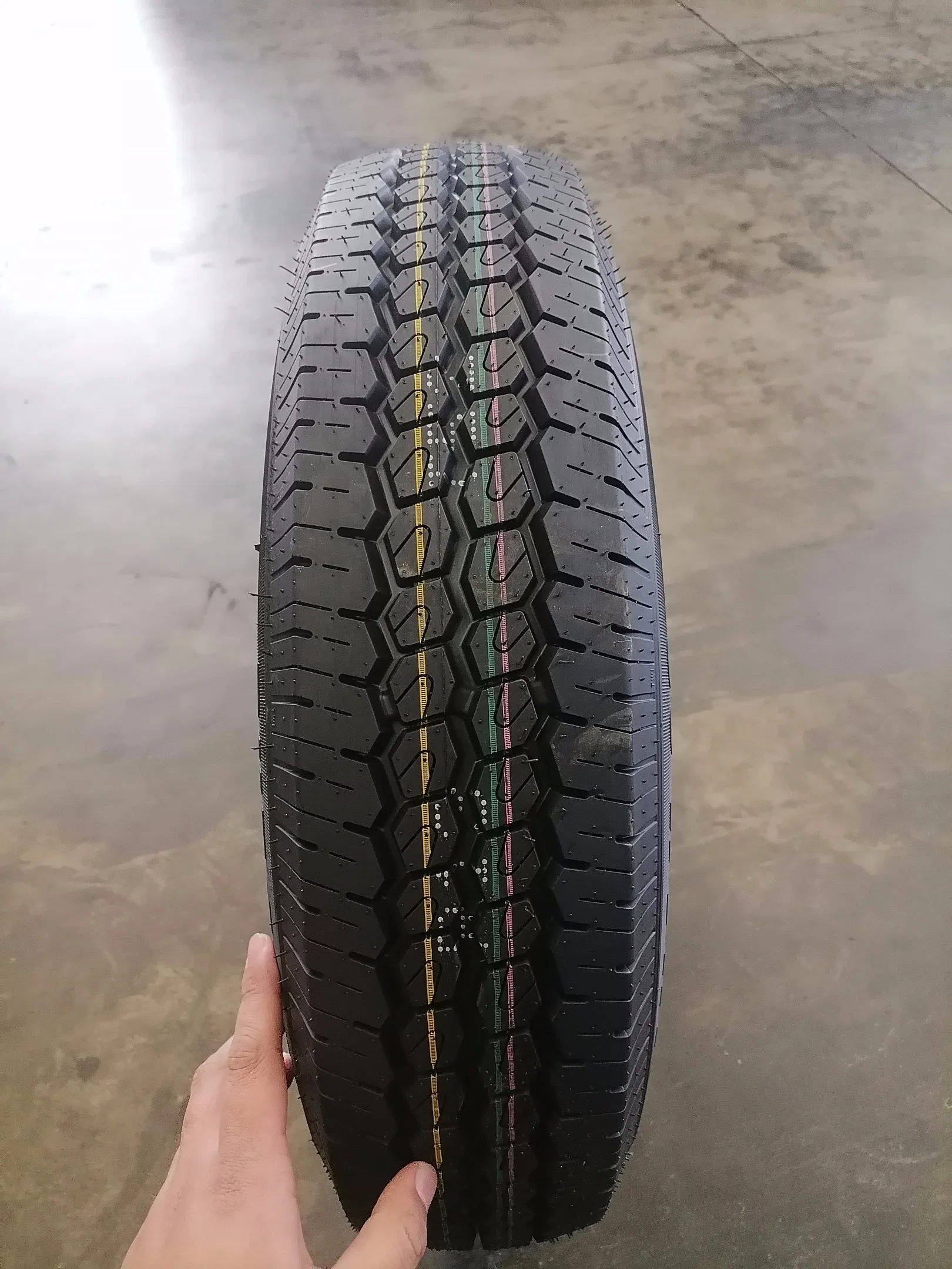 Rapid/Three-a Light Truck Tyre 175r13c