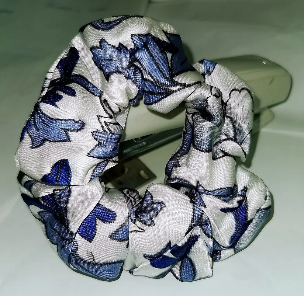 100%Silk Hair Band. 100%Silk Scrunchy