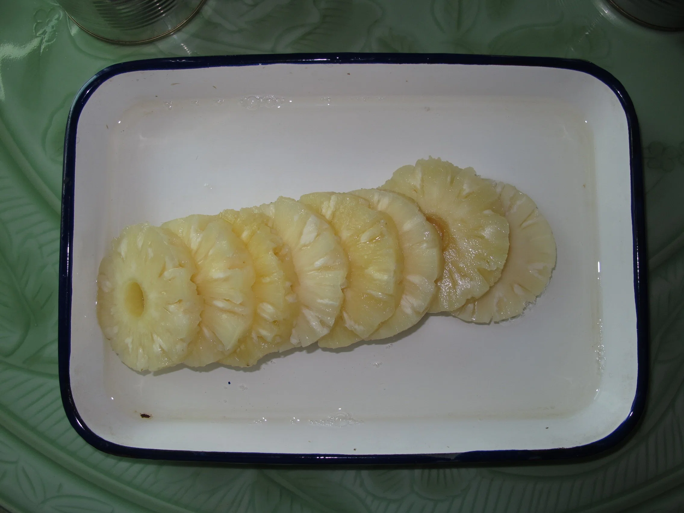 Canned Pineapple Pieces Fruit 850g in Lt. Syrup