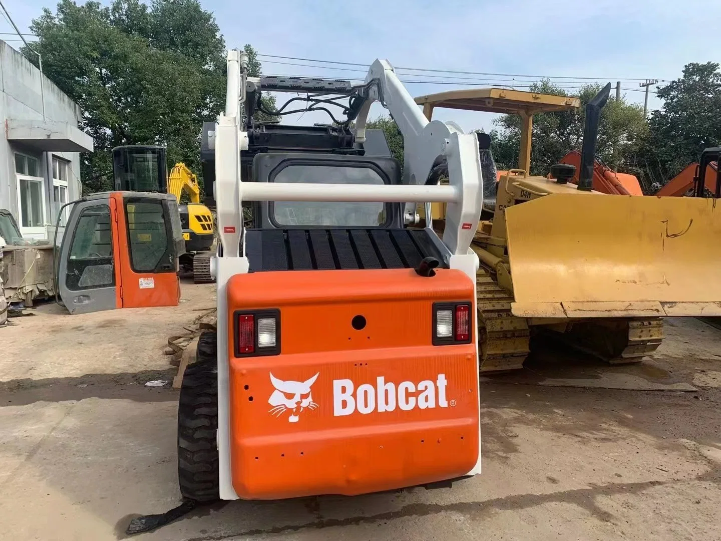 Second Hand Machine Bobcat S300 Steer Loader Backhoe Loader