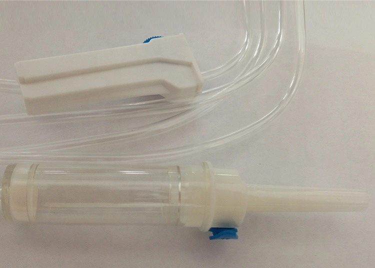 Medical Blood Transfusion Set with Flow Regulator