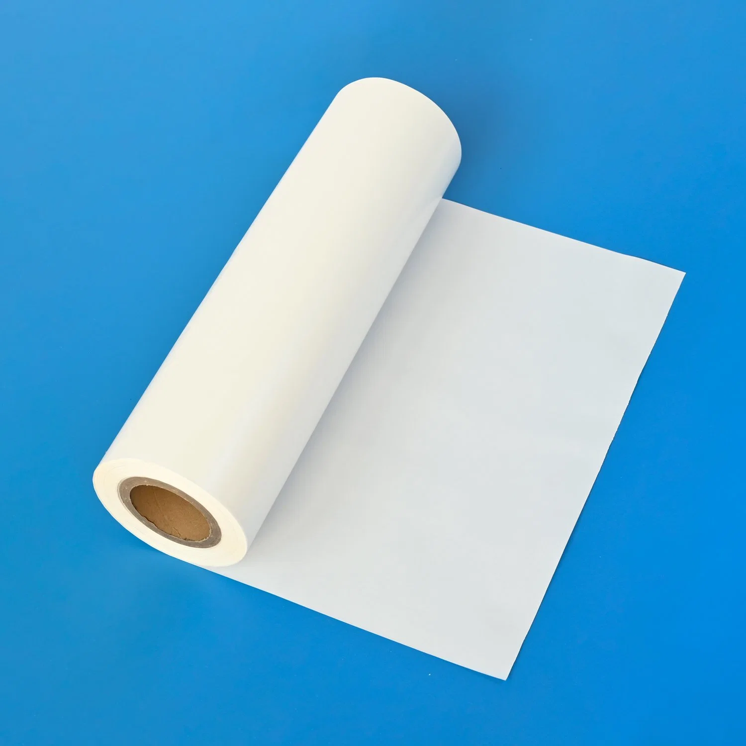 Papel de lançamento Kraft branco revestido a PE para autocolantes