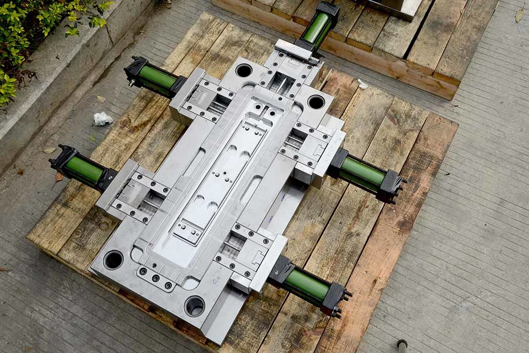 Customized/Projetando S136 Nak80 718h para Moldes de injeção de plástico PP/Material ABS Caixa da Bateria