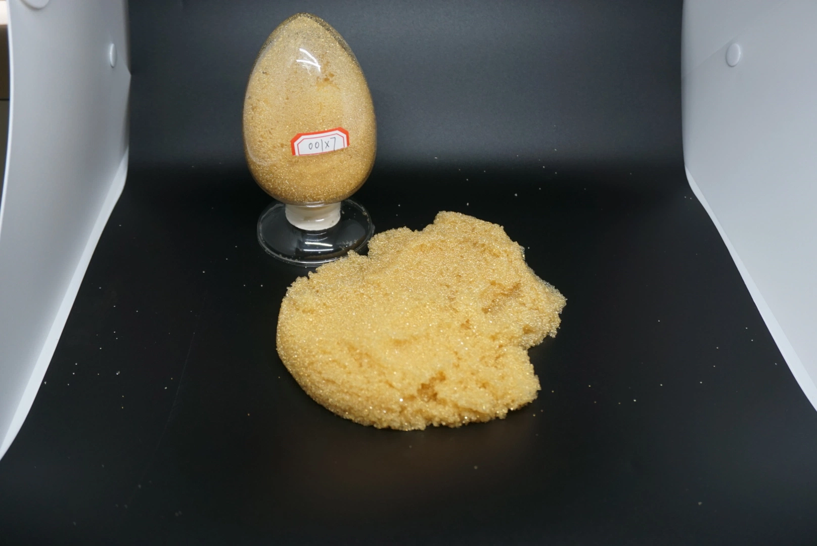 001*7 Cation Exchange Resin Industrial Boiler Descaling Water Purification Softening Resin