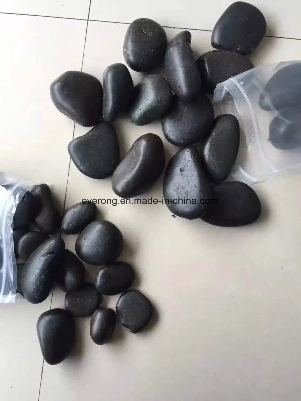 Natural de alta calidad Oval de adoquines de piedra en el precio de fábrica de Río Piedras