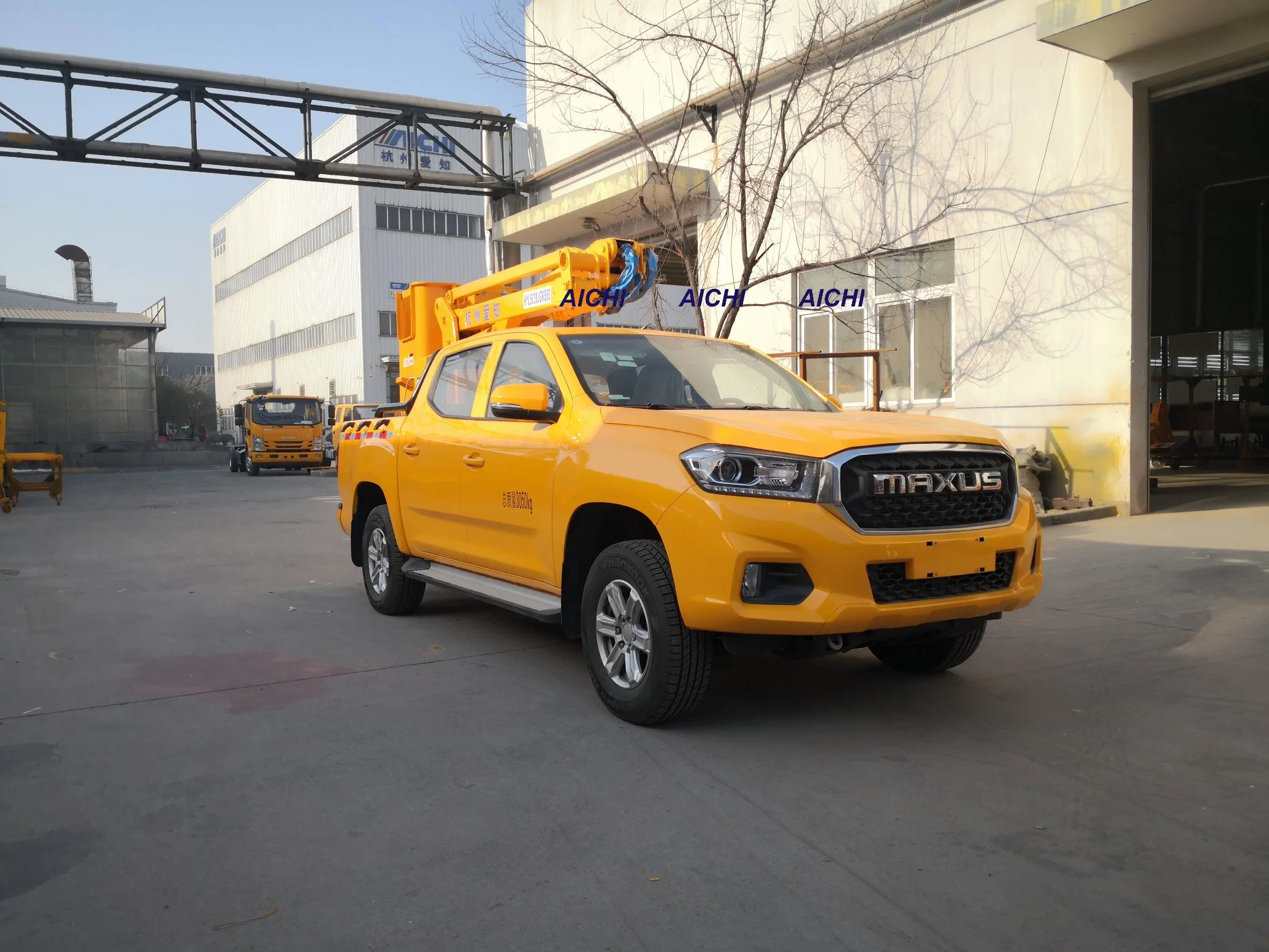 Escada hidráulica de altura de trabalho de 9,1 m montada no camião do pick-up Maxus Construction Veículo de trabalho aéreo da marca Aichi da lança