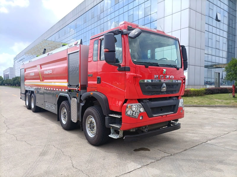 Fabricante Clw 25t água petroleiro de espuma de combate a incêndio caminhão Mercedes-Benz 8X4 Arff Airport Incêndios Veículo