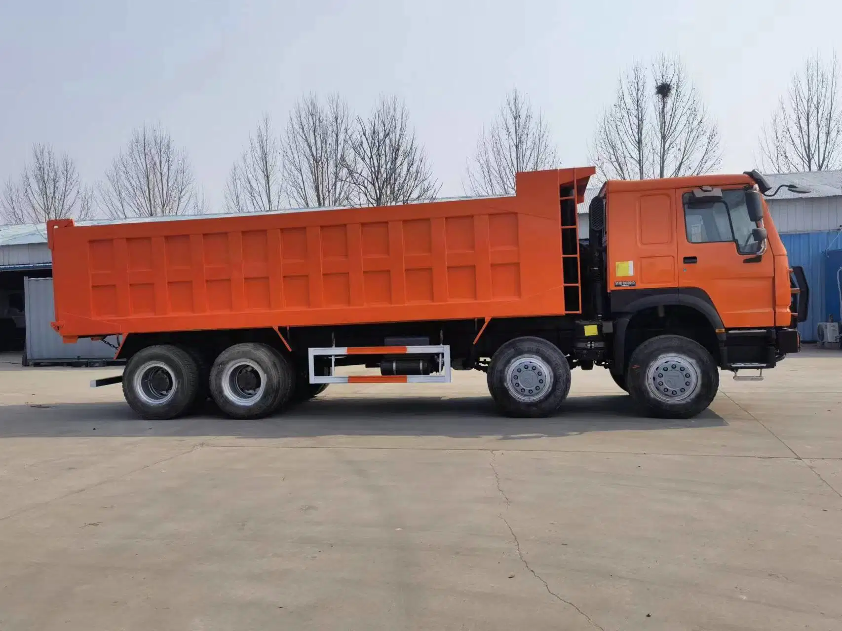 Sino Truck 12 Wheeler RHD 50tons gebraucht 8X4 gebraucht HOWO Kipper Dump Truck