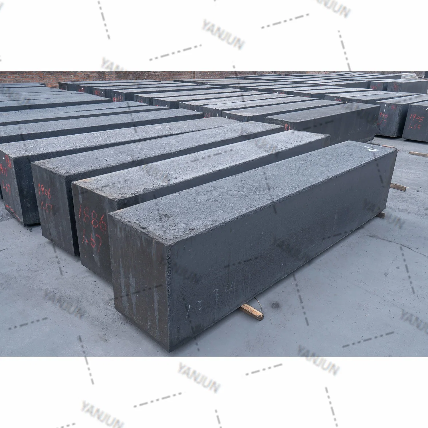 Vibrating Carbon Extruded Graphite Block