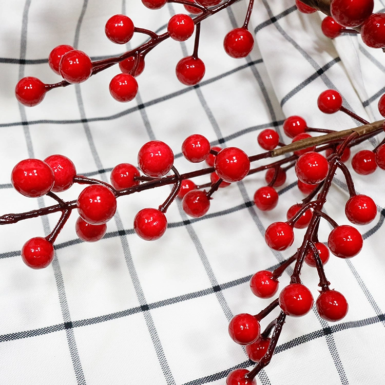 Evergreen pièce maîtresse de fruits rouges Arrangement en matière plastique à tige unique Holly Arrangement de fruits