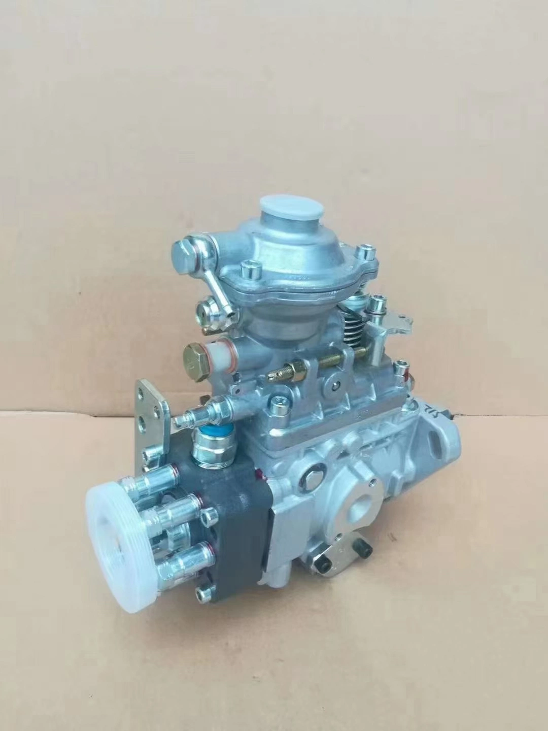 China Nj Jinningf Ve Bomba de combustible para Isuzu / Linde / Iveco Motor Diesel 4 cilindros