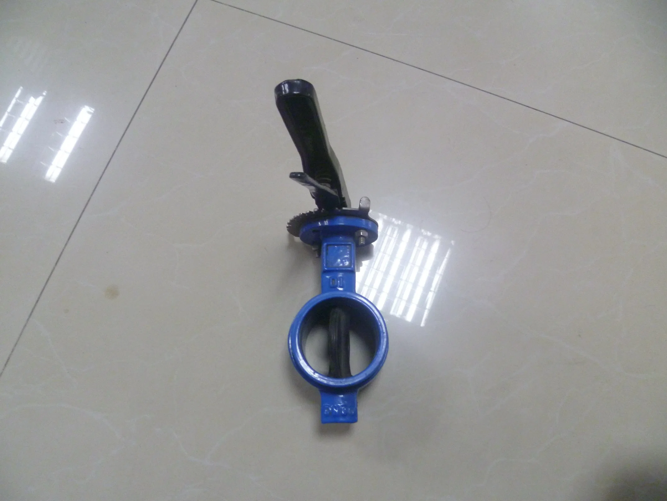 DIN/BS/Uni/ISO/ANSI Concentric Grooved End Butterfly Valve