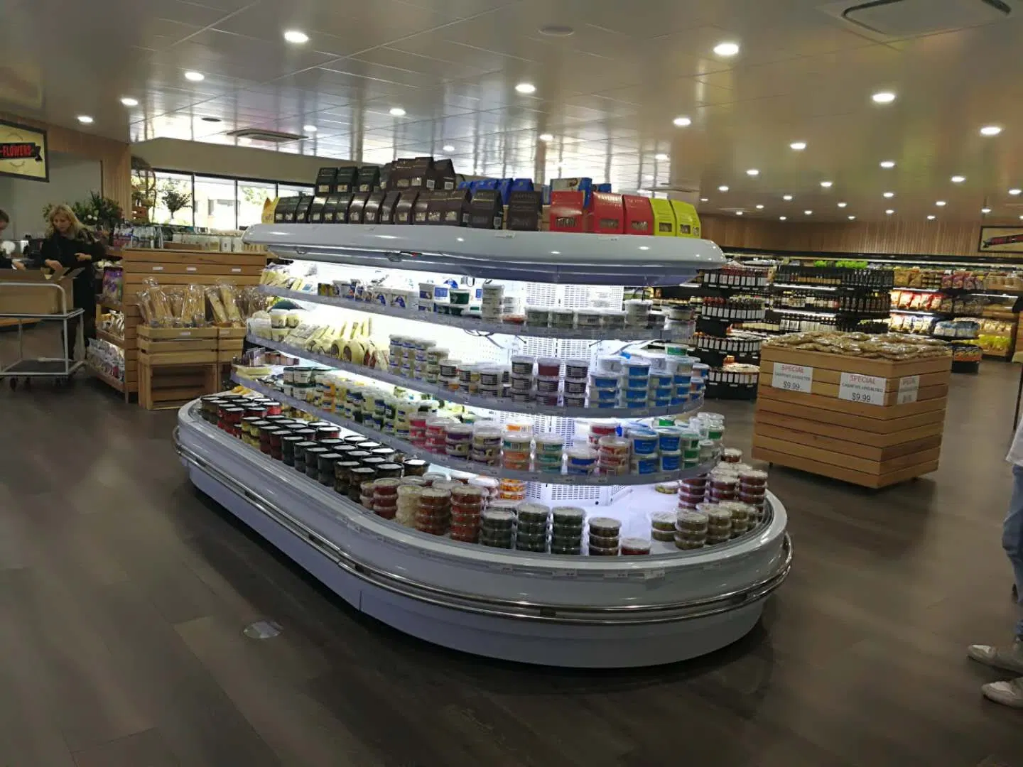 OEM Supermarket Commercial Retail Display Semi-Vertical Round Island