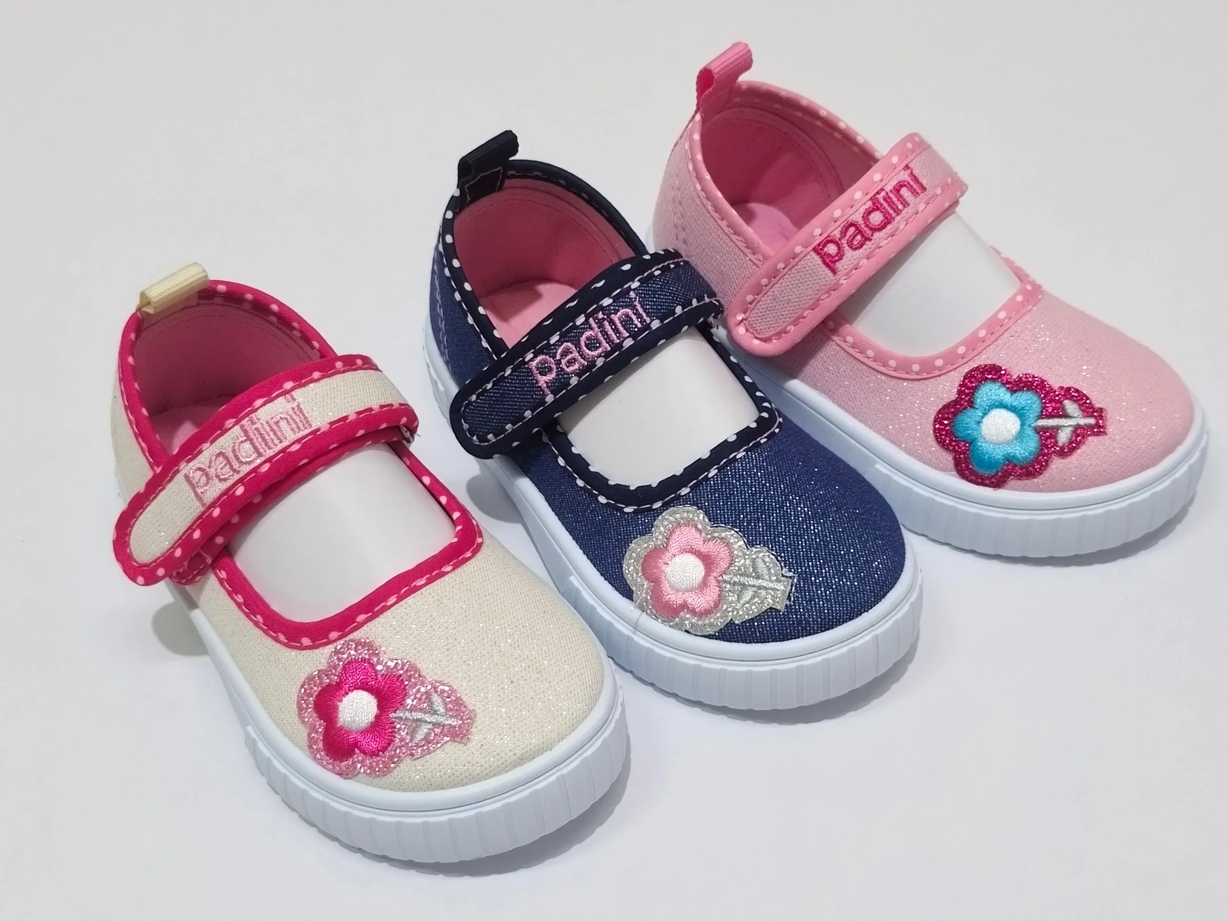 New Baby Girl Easy-on Canvas Shoe Little Children Footwear China Factory Shoes