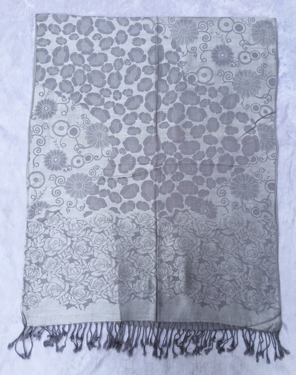 Fashion Italian Grey Rose Round Flower Leopard Jacquard Outdoor Dress Accessories Femme The New Arrival Scarf Pashmina