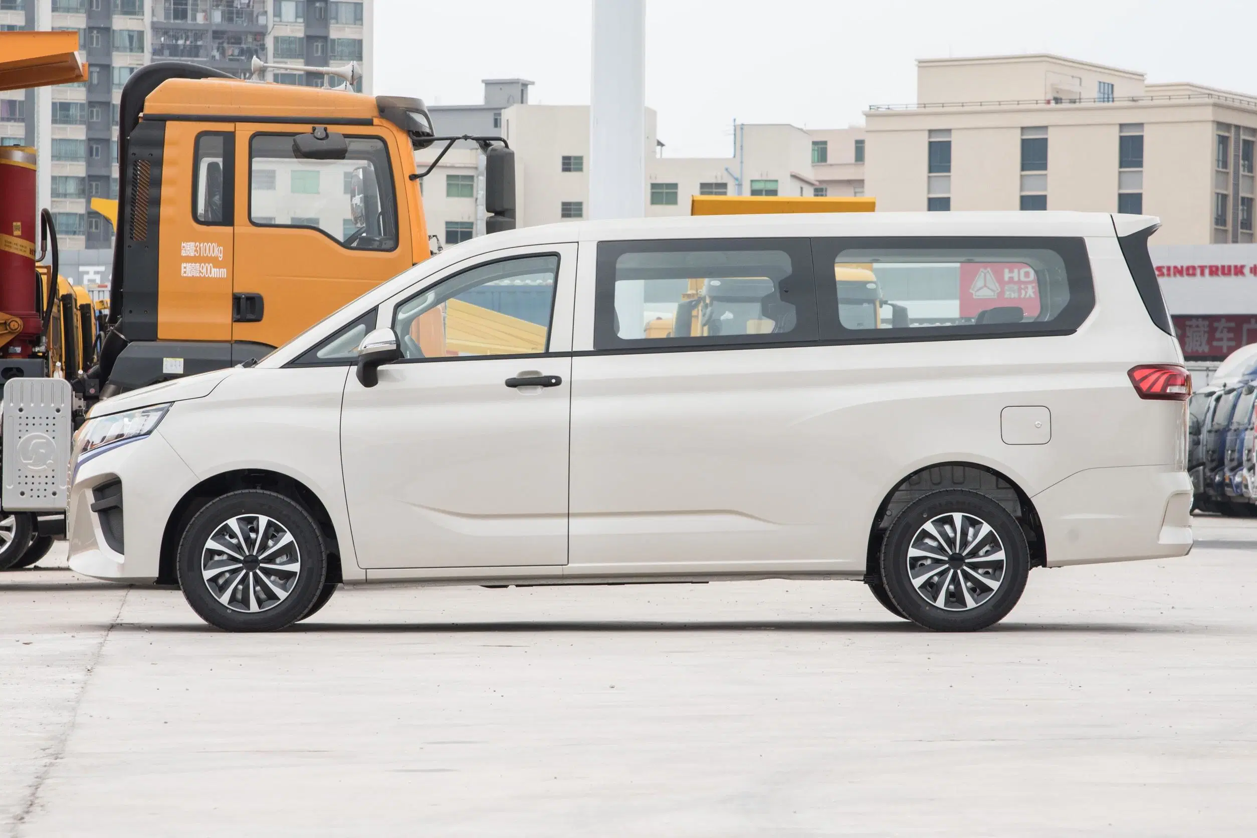 220Nm 41,86kwh China Automobil Automobil Gebrauchtwagen Neuer Preis MPV Auto-Auto Heiß