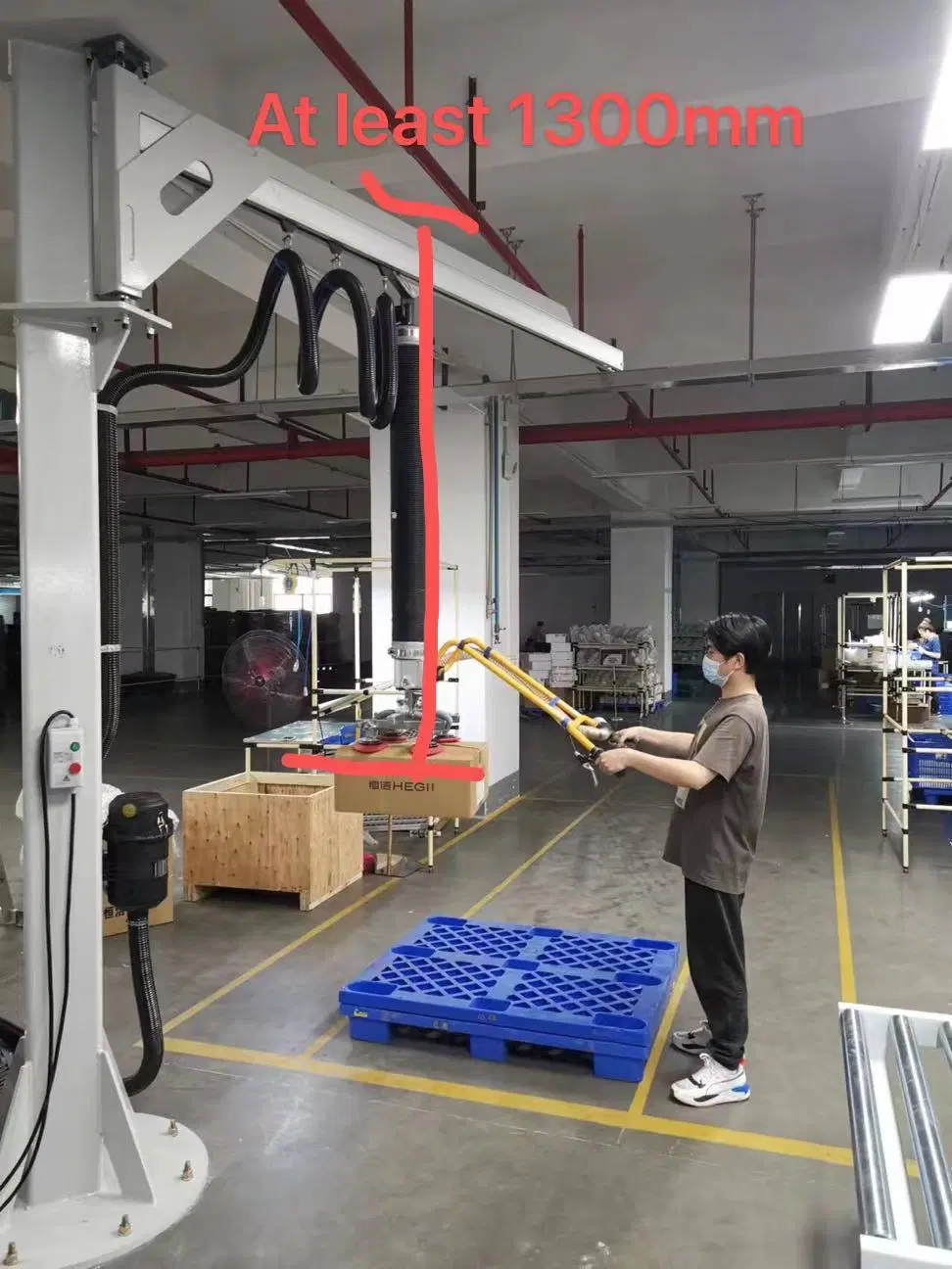 CE Provide Forklift Fork Bulk Bag vacuum Lifter Equipment 50kg Parcel Distribution Centers Baggage Transportation Manipulator Duct Vacuum Lifter for Box Handle