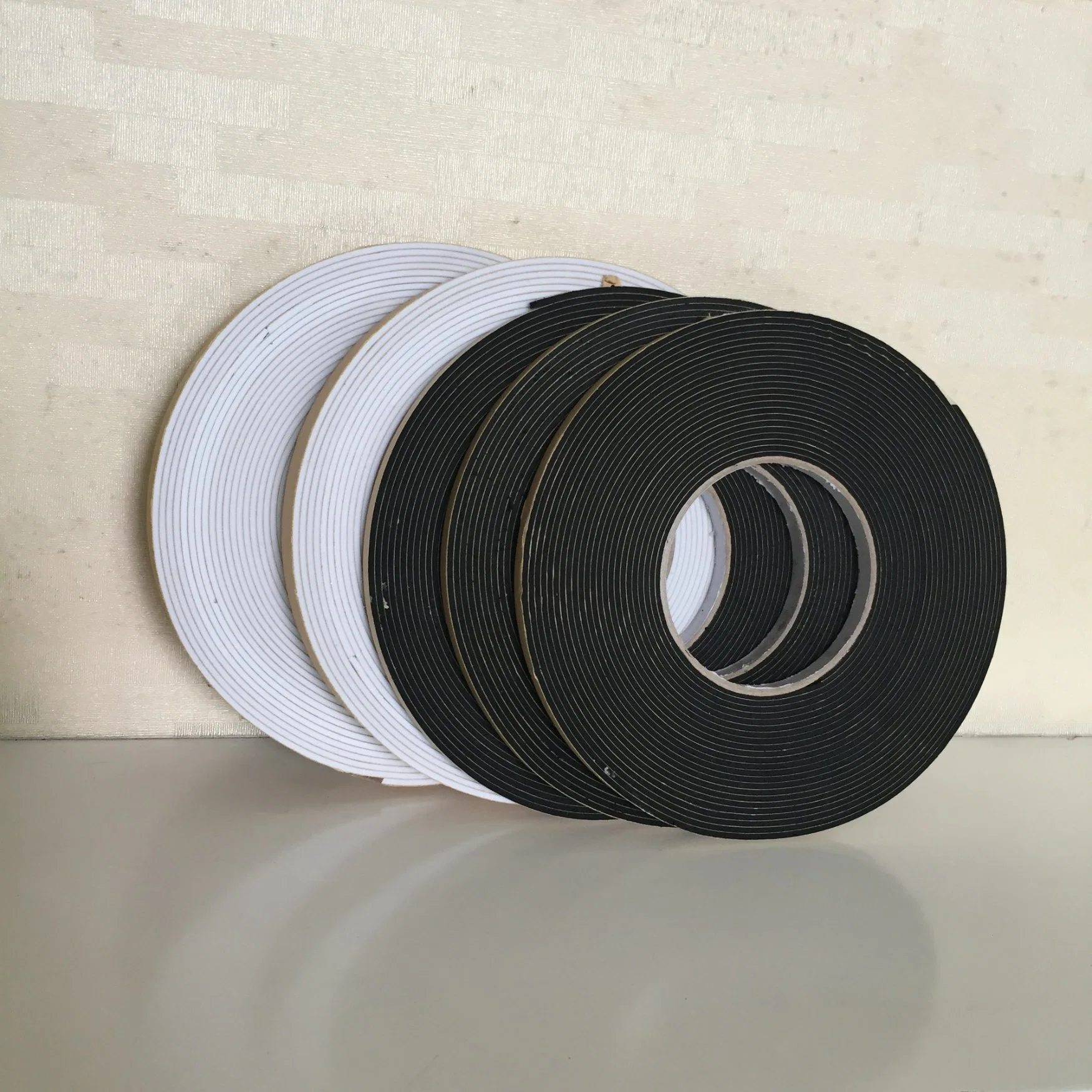 Free Samples Strong Stick Acrylic Double-Sided PE Foam Tape for Outdoor Advertising