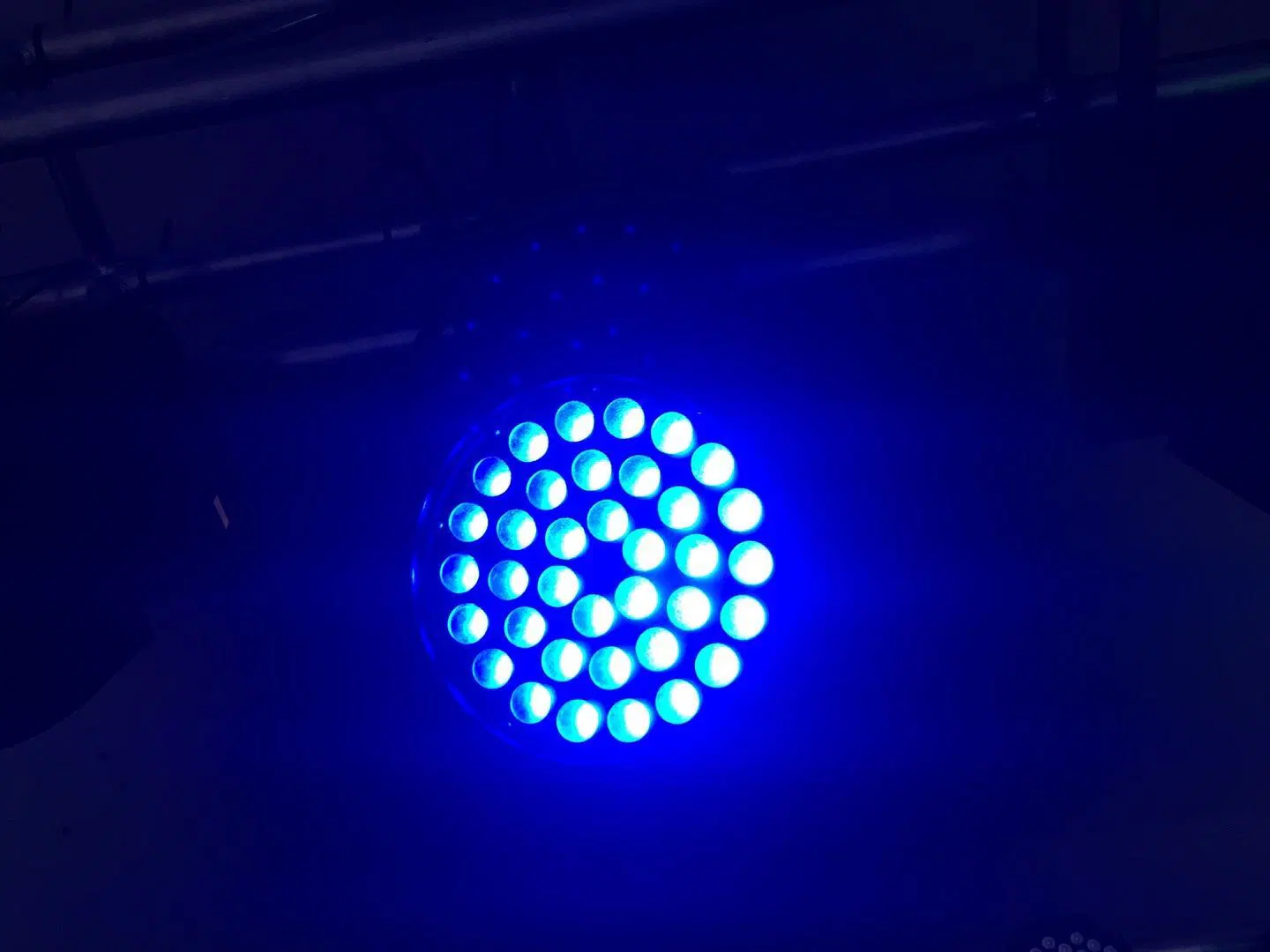 Zoom de iluminação de discoteca 36PCS luz em movimento RGBW 4 em 1 de movimentação de focagem