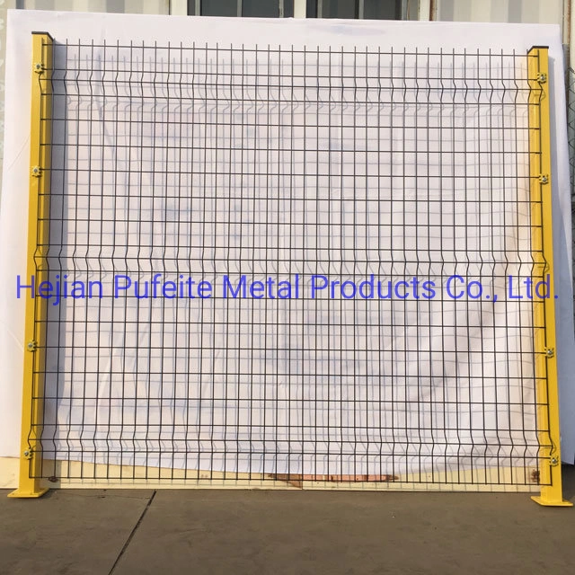 Yellow Color Post with Black Color Wire Fence Panel for Warehouses or Machine.