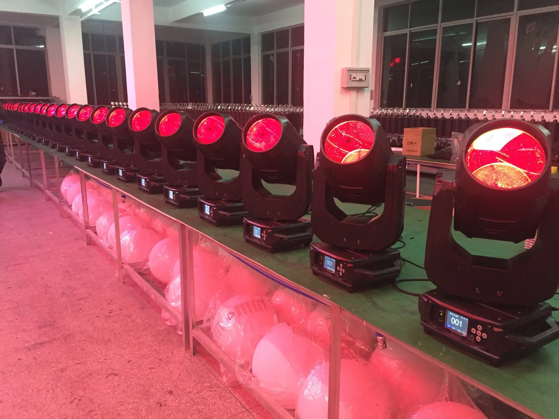 Wholesale/Supplier Stage Lighting New 260W Beam Moving Head Light